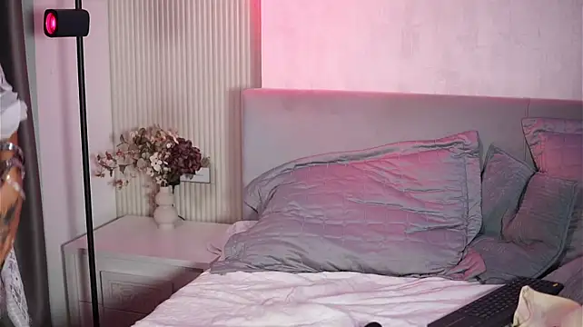 CarlottaRusso - set my clit on fire