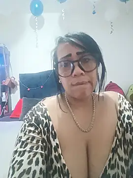 OliviaWilliamm - whip my tits x10
