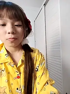 HSU8HSU - 滴蜡滴阴毛Drip wax on pubic hair