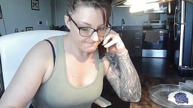 RavenNyxxx - im getting wet