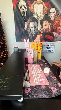 Spookiebaddie - naked +oil!😇