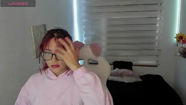 Sara_Red_X1 - Hot Oil Floorwork & Spanking Dance 💃💥