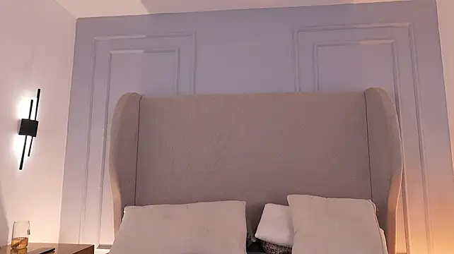 Chloe_d - Spank my ass+plug anal