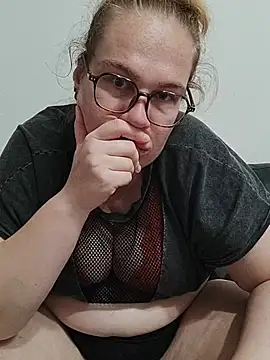 GermanNerdyAlice - 😇 Suck 2 Fingers