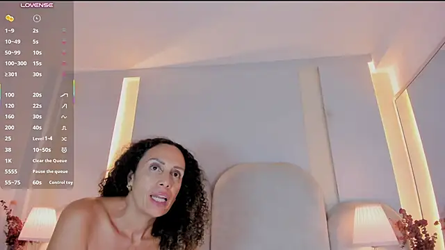 Alicia_Monroe_ - Squeeze boobs