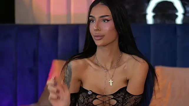 KimNatty - Kim show us your body