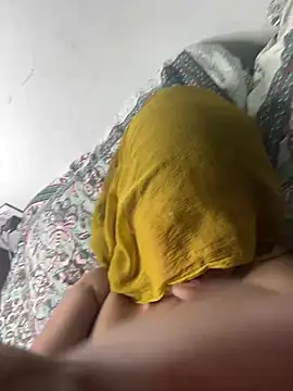 Miss_sarika76 - Boobs oil show