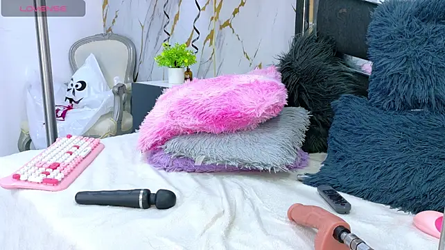 LiaSchmidt - Fuck my pussy in doggystile