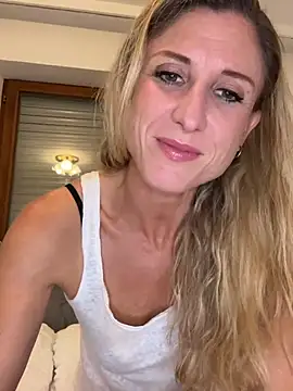 VivienneBlac - Play with tits🍒