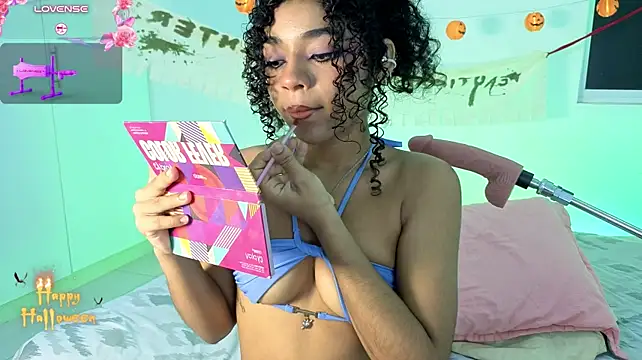Lucie_petite - wet tits