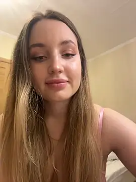 IvySugar - I will tease you with my lips.