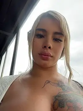 YouCandiSumisa - Boobs in gym