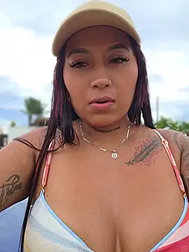 Luisa16xxx - get my pussy wet in public👿🔥
