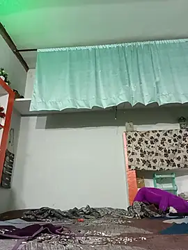 YOURFIVAA - Show tits 🥰🫣🍑