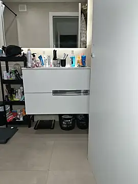I_amAly - 4 FINGER IN THE PUSSY