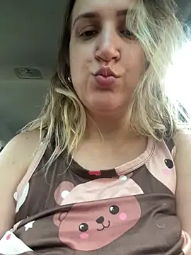 Bia_sexynovaes - Bia senta no pau dentro do 🚗