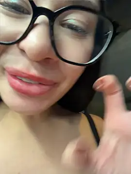 Aria51 - spread pussy wide & spank it LOUD in BUS