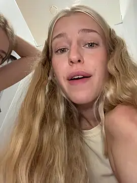 Kira_mia - GIRLS TAKE OFF TOP EACH OTHER'S