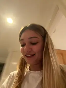 Skyemorgan01 - Last Tip gets X5 nudes at end of show 🤍