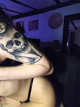 Smokaxhontas - Last Tip 2x naked Pics