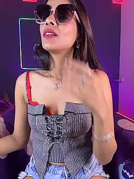 Ivy_the_goddess - BACK TEASE ON COUCH+LST TIPR 5 MIN LSH