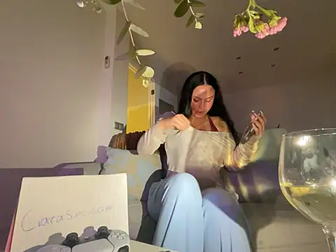 Swedishciara - Naughty strip tease