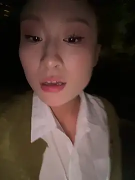 Xingchen-002 - 戶外露双乳抽插嘲噴⋯⋯
