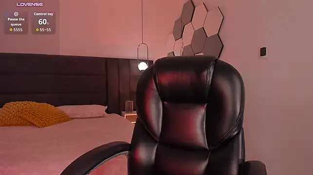 GiannaWatson - SUCK FINGERS