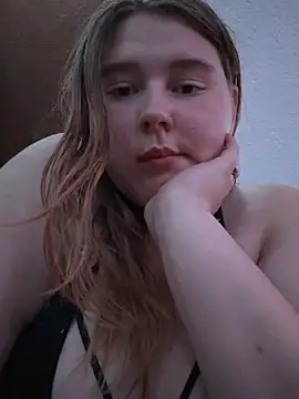 Sassi_babe - Oben ohne 30 min