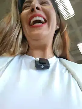 Scarlett_moore