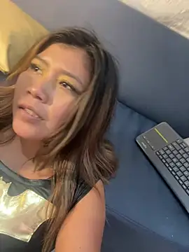 LyraMilano - undress me all daddy