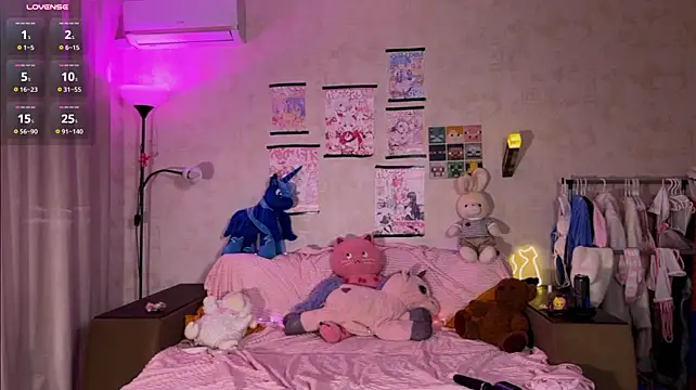Fluttershyyy - ahegao+squeeze chest