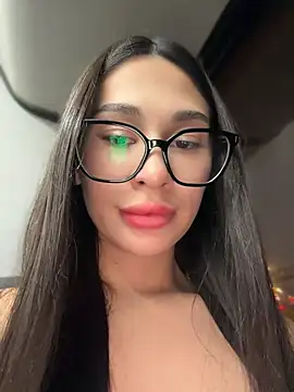 Aria51 - push bare boobs to bus window😱🚌🤍