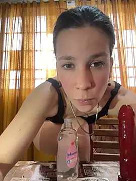 Melu12 - JUEGO CON TETAS / TITS GAME