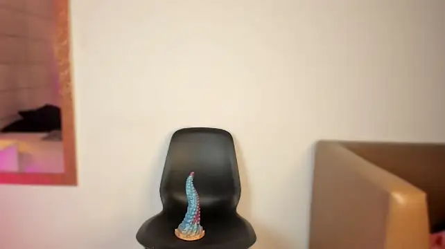 Liily_Rosee - sexy dance and spank ass x6
