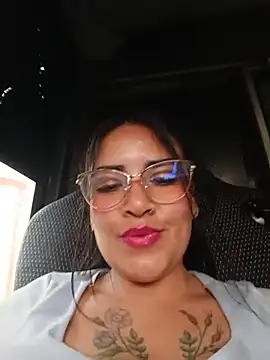 MAYE__13 - The driver touches my breasts