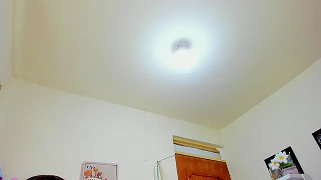 Emmadossantos - Holes in doggy