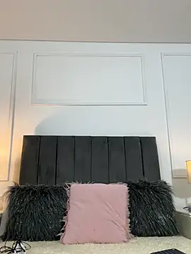 MadisonWilde - Boobs out and ahegao face