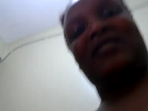 Busty_hornyf - reaching 100tk