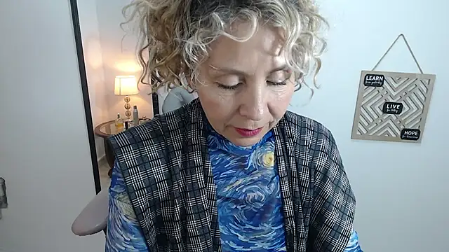 Afrodita_sg - super sensual chair dance