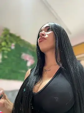 Naatalia - Show boobs