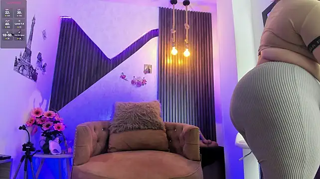 Mia_Dreaam - Oil on breasts, abdomen, and buttocks +