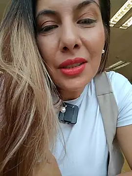 Scarlett_moore