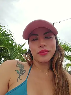 Karen_San_Miguel - Topples in the pool +hot video 😈