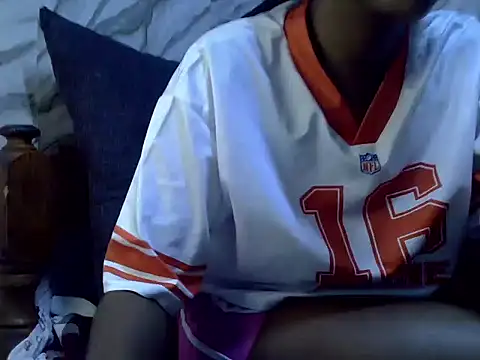Phatassmuse - finger Ass