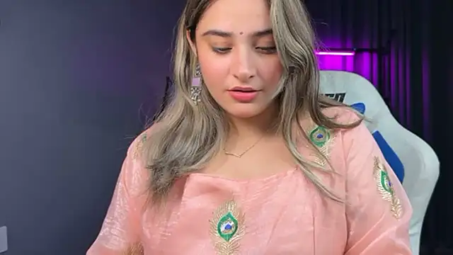 Demieliss - ''''shower some love'''''🦋 🎀