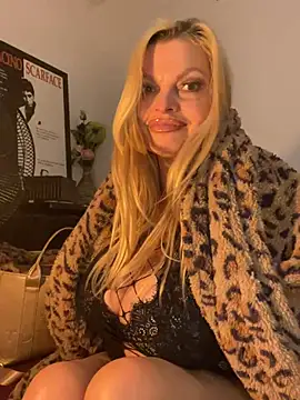 DivaVonTease - Naked