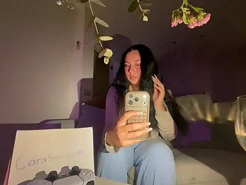 Swedishciara - Naughty strip tease