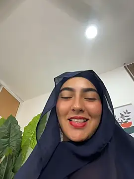 Malika_Noor - Spank countdown starts now 💋