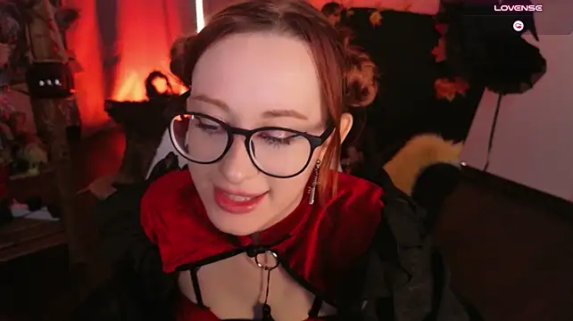 WICKEDEMBER - show tits + nipple clamps